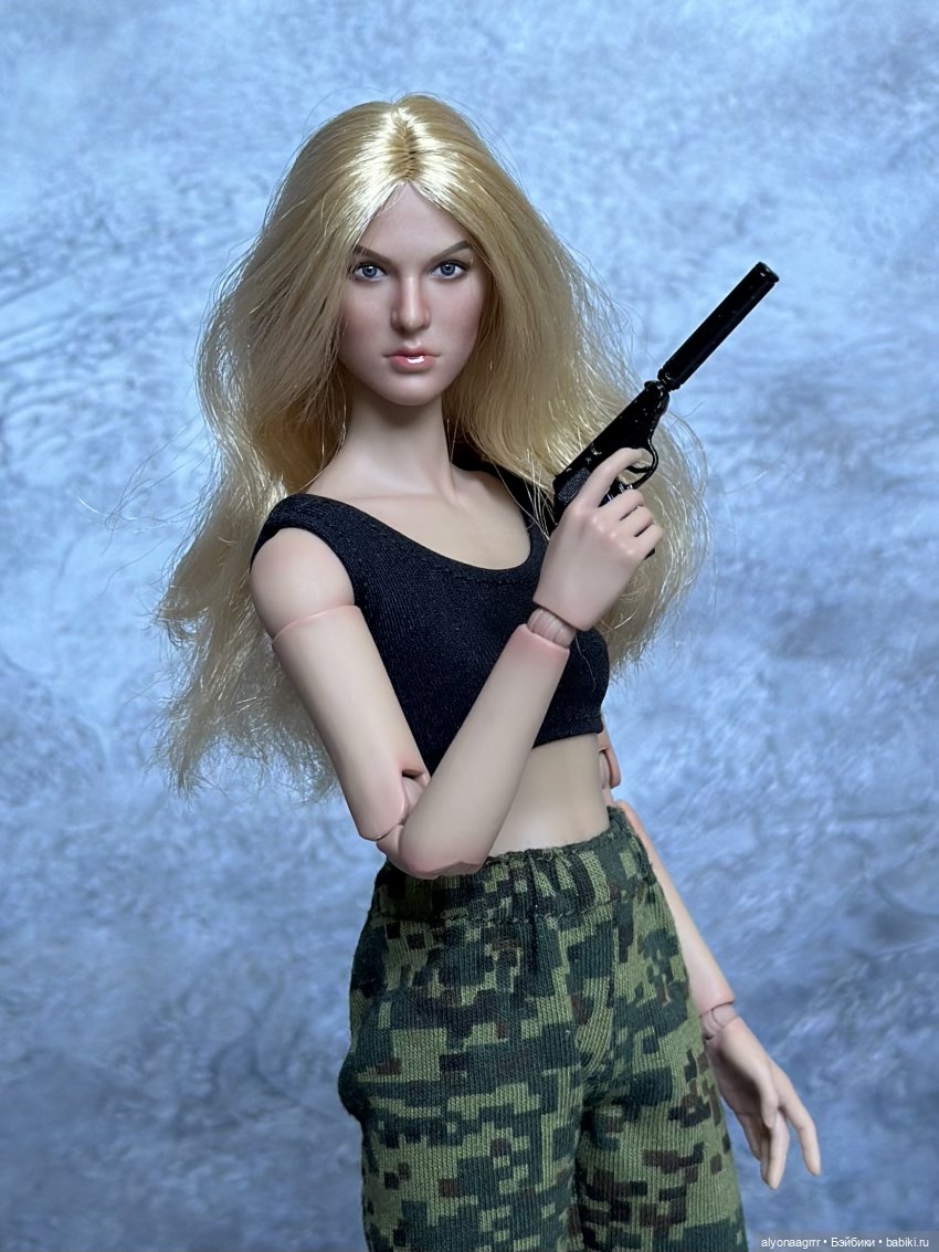 Елена — Экшн