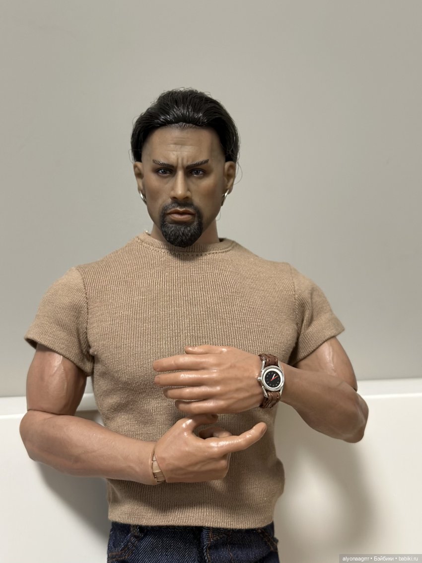 В гараже — Коллекционные экшн