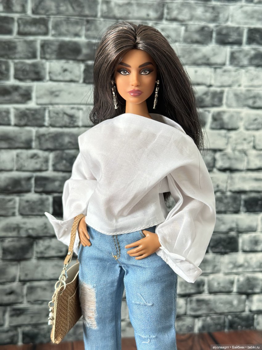 Аделина дурачится — Куклы Barbie (Барби): Looks (фото 6)
