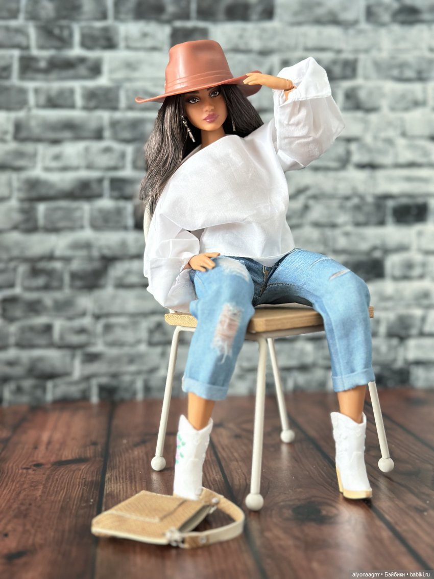 Аделина дурачится — Куклы Barbie (Барби): Looks (фото 9)