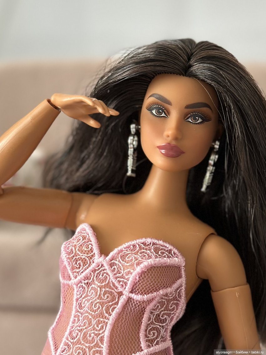 Аделина дурачится — Куклы Barbie (Барби): Looks (фото 3)