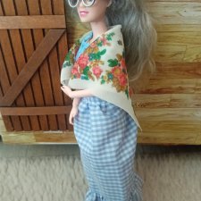 Деревенская бабушка Барби