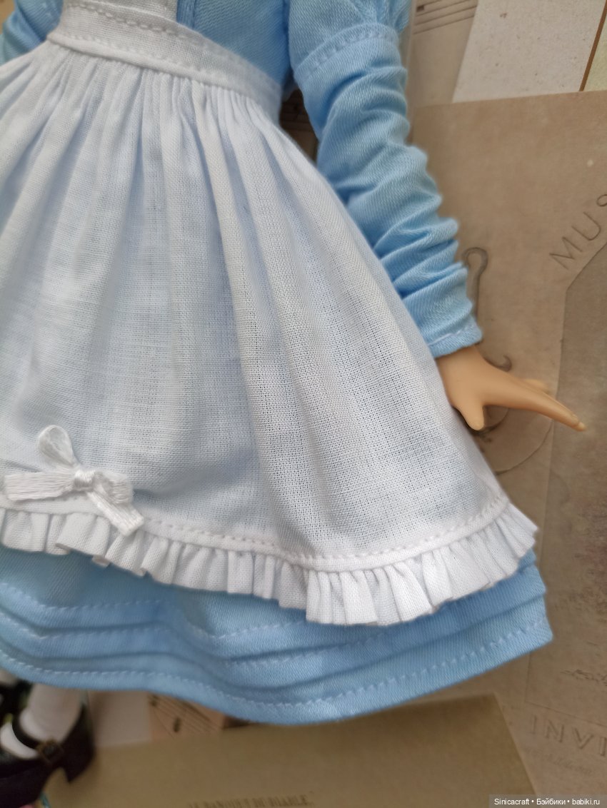 Наряд для "Алисы в стране чудес"