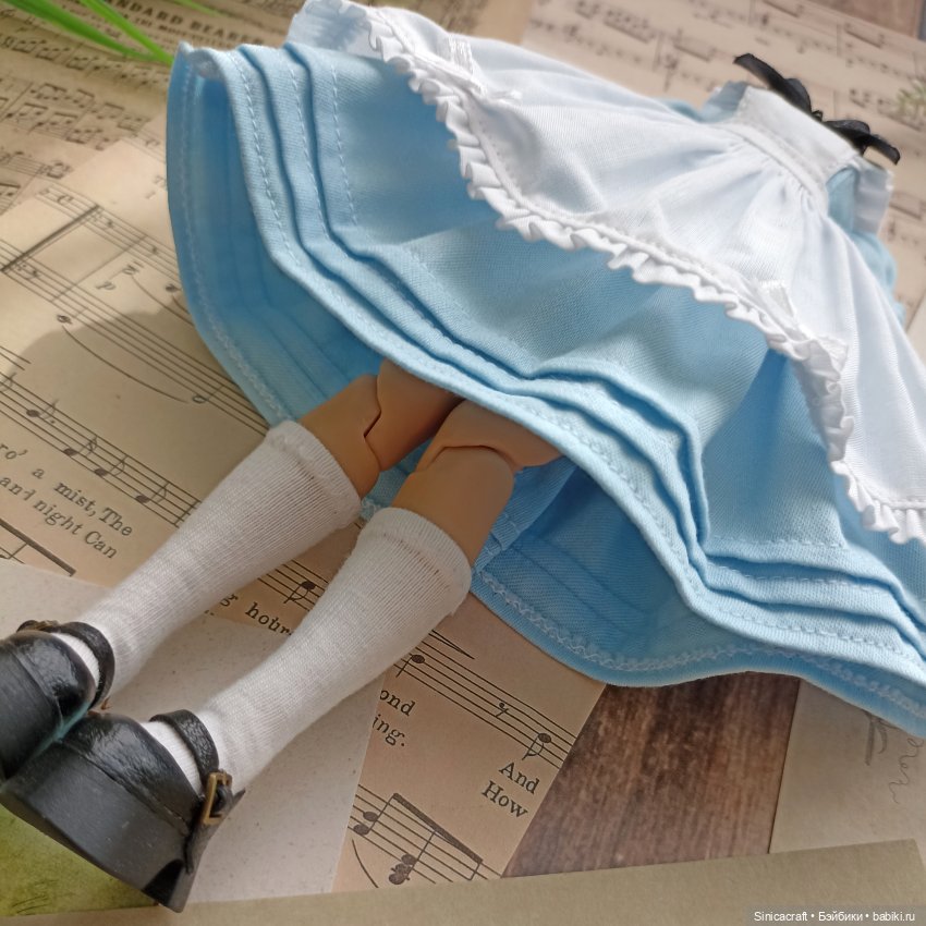 Наряд для "Алисы в стране чудес" (фото 10)