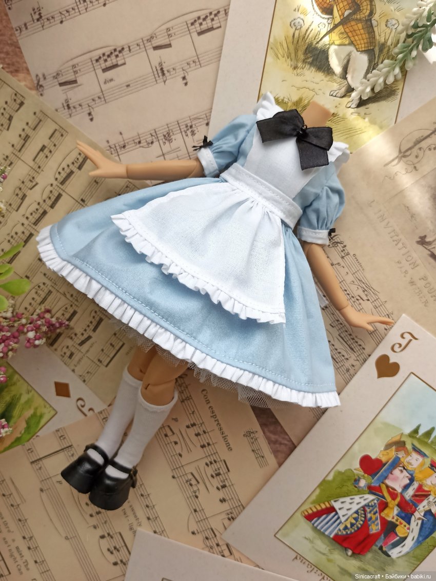 Наряд для "Алисы в стране чудес" (фото 2)