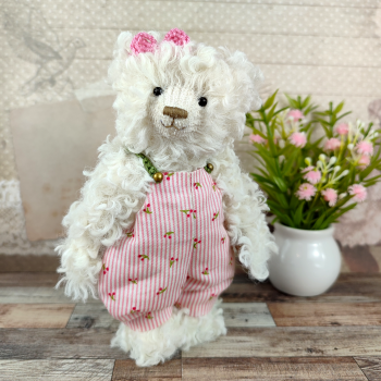 🌟 Знакомьтесь — очаровательная мишка Тедди по имени Мэйбл! 🌟