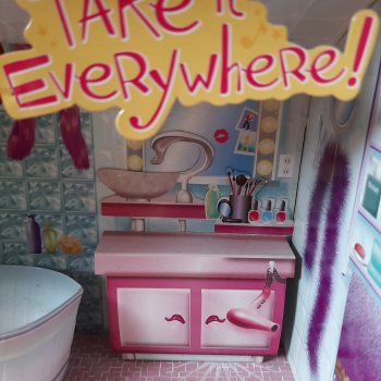 Домик не для всех