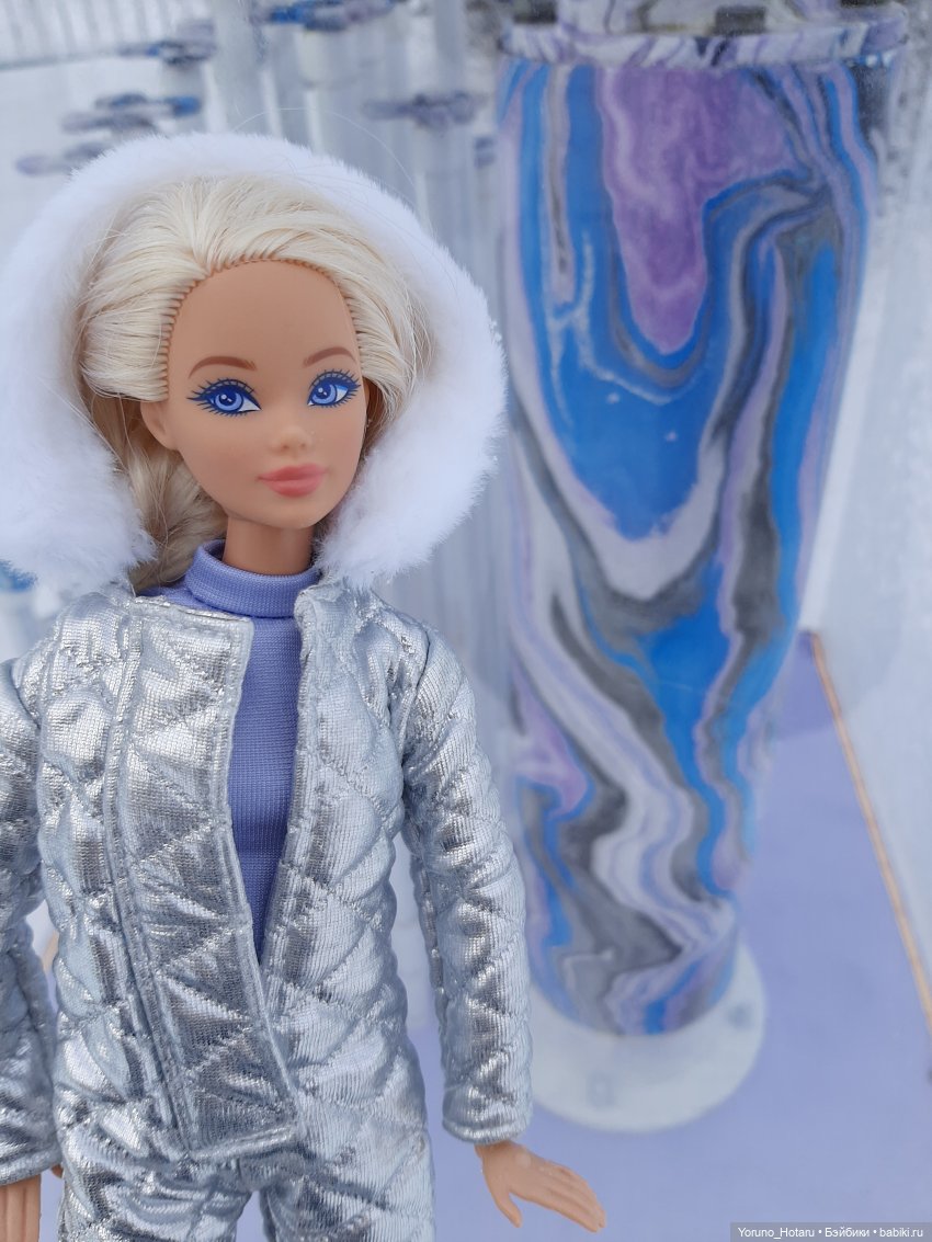 Путешествие в сюрреализм — Куклы Barbie (Барби): Looks (фото 10)