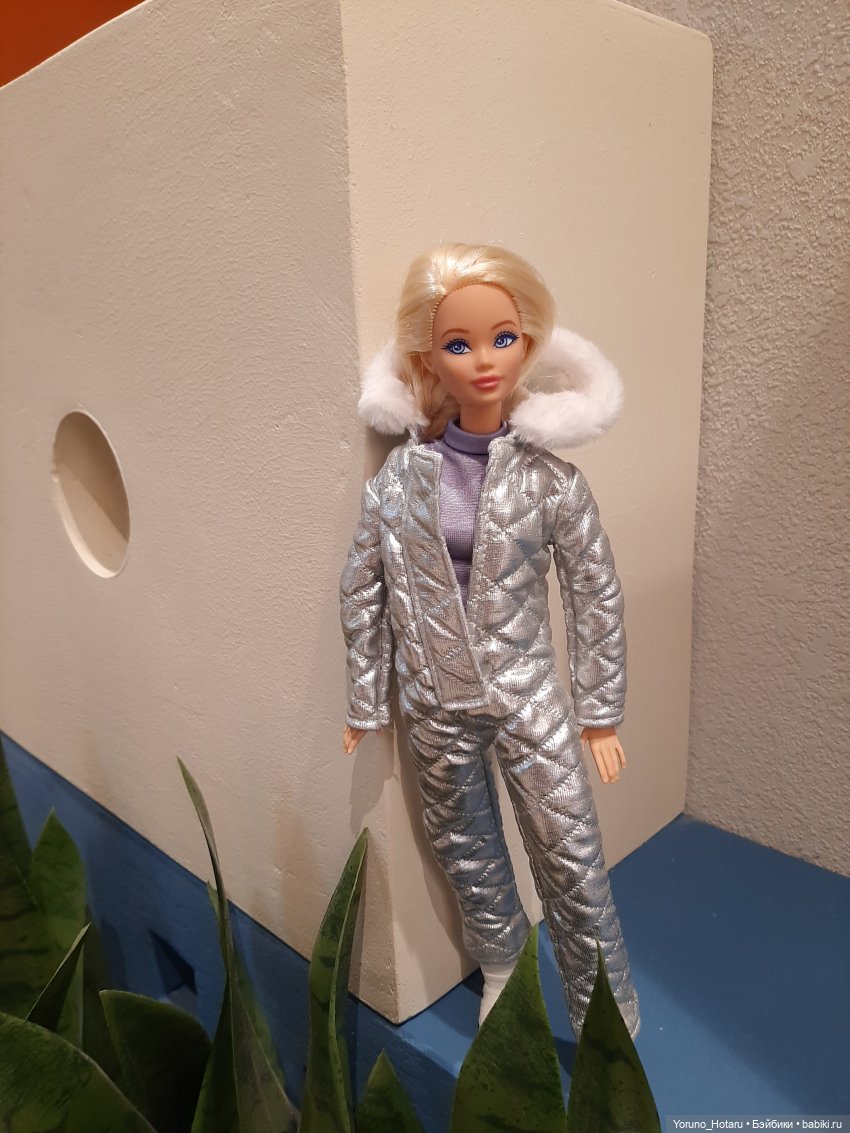 Путешествие в сюрреализм — Куклы Barbie (Барби): Looks (фото 5)