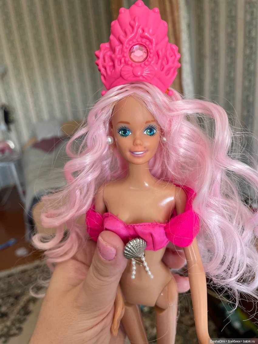 Преображение Барби-русалки из 90х (фото 8)