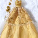 Продам платье с аксессуарами 2023 Holiday Barbie
