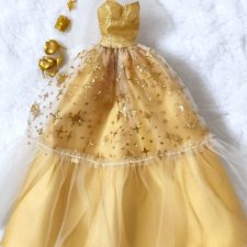 Продам платье с аксессуарами 2023 Holiday Barbie