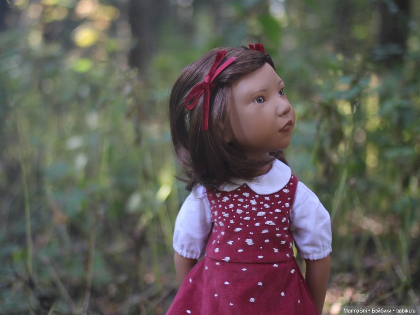 Алика и платье-мухомор — Игровые куклы Zwergnase (Цвергназе) Junior: Джуниор (фото 8)