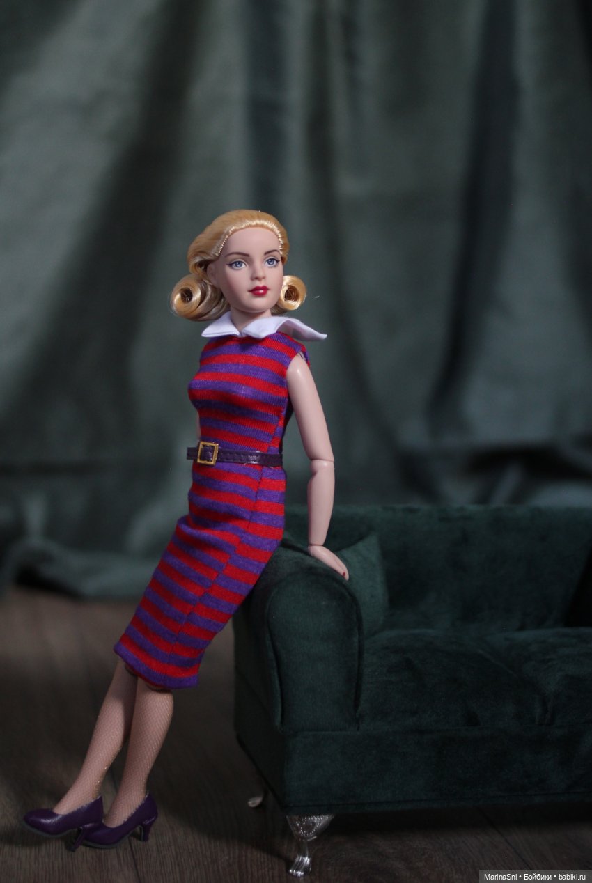 Маленькая блондинка Китти (фото 8)