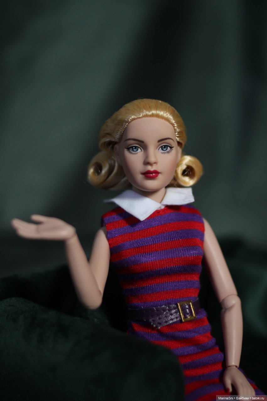 Маленькая блондинка Китти (фото 6)