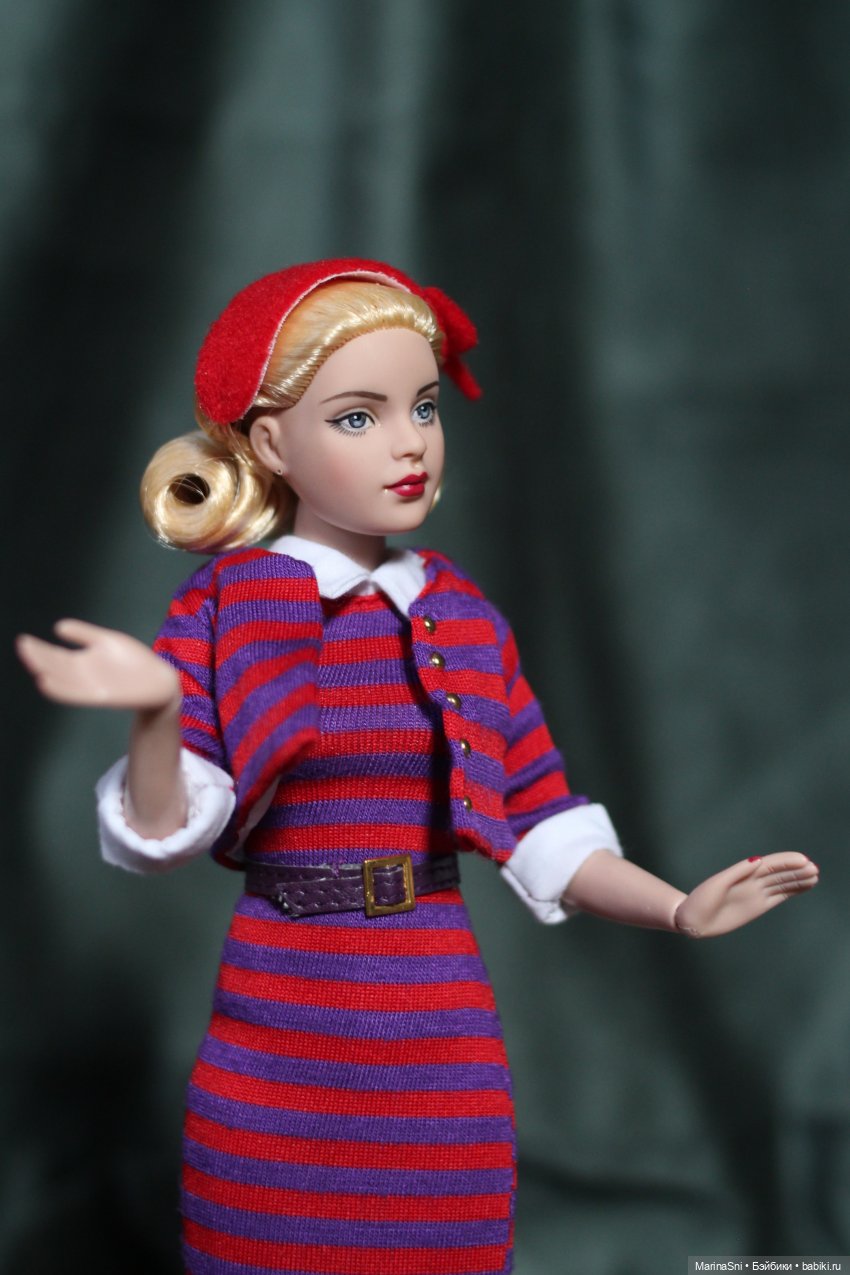 Маленькая блондинка Китти (фото 2)