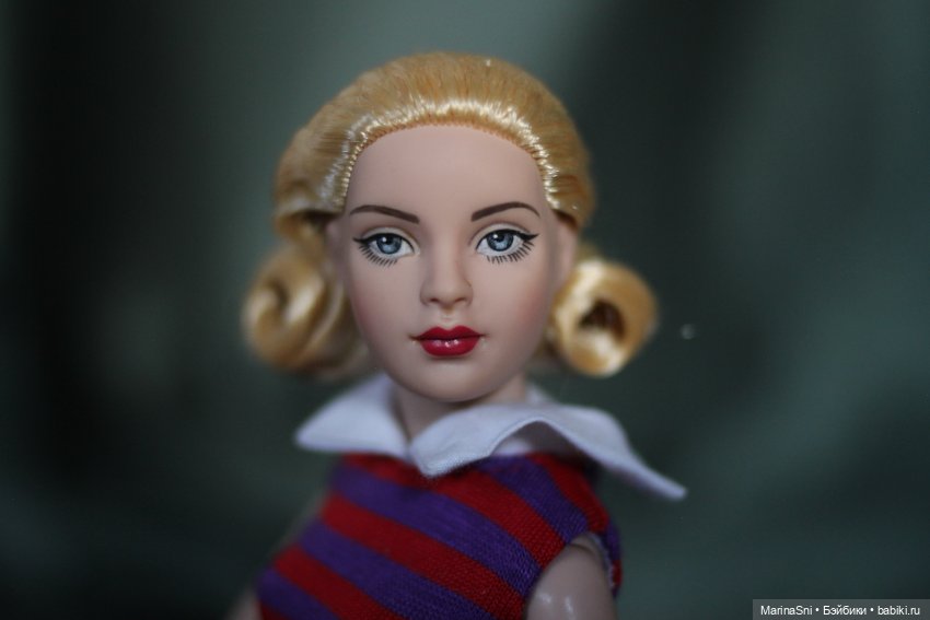Маленькая блондинка Китти (фото 7)