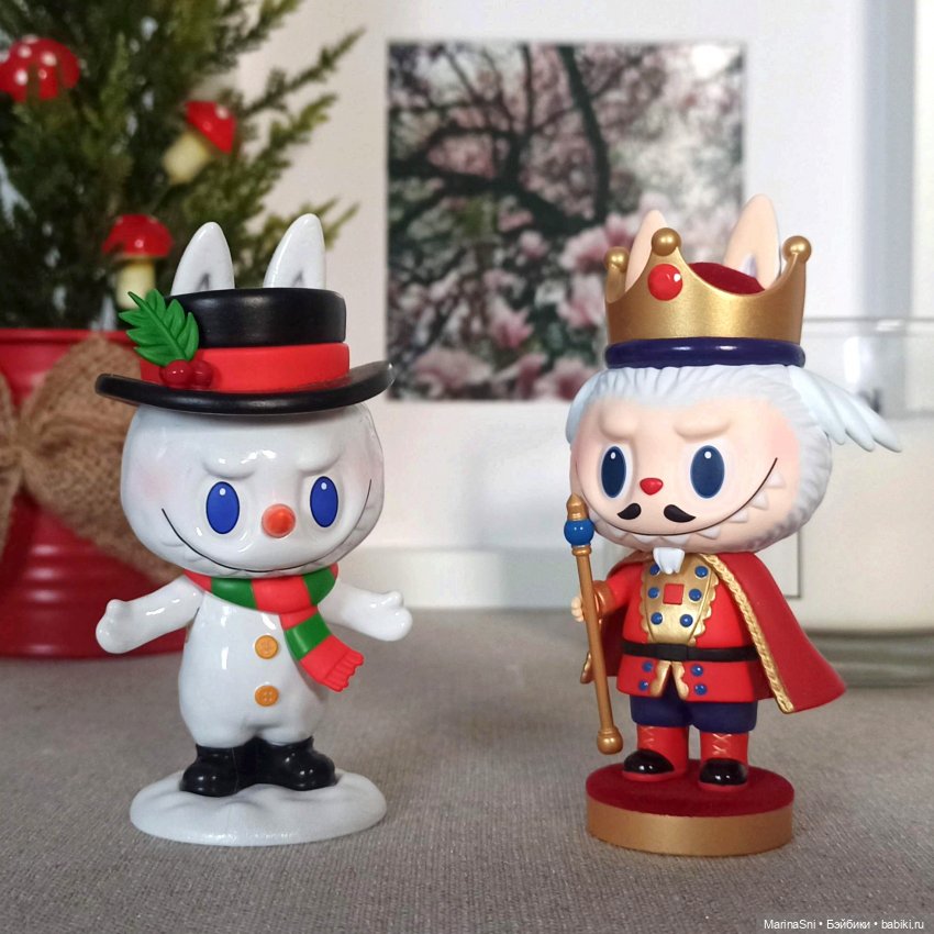 Новогодняя подборка фигурок Pop Mart (фото 4)