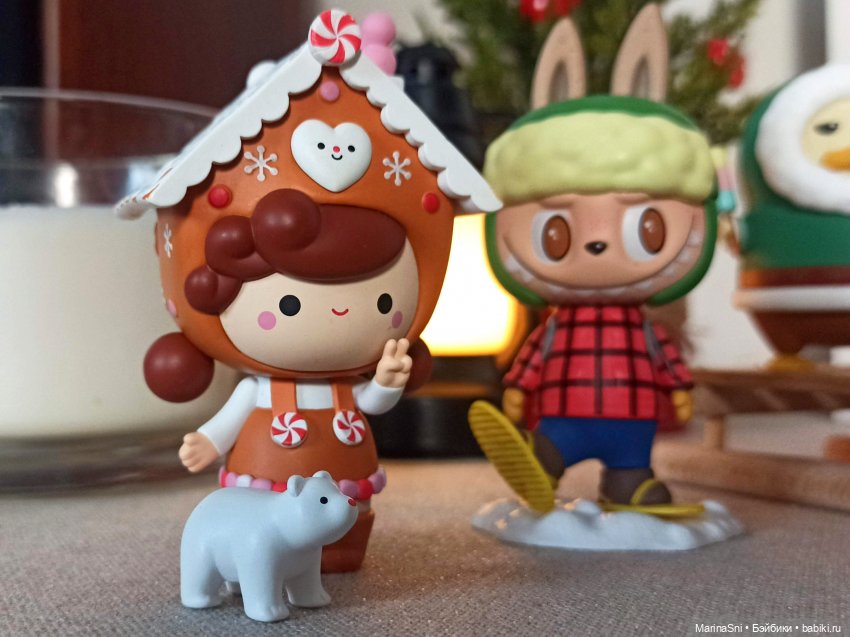 Новогодняя подборка фигурок Pop Mart (фото 9)