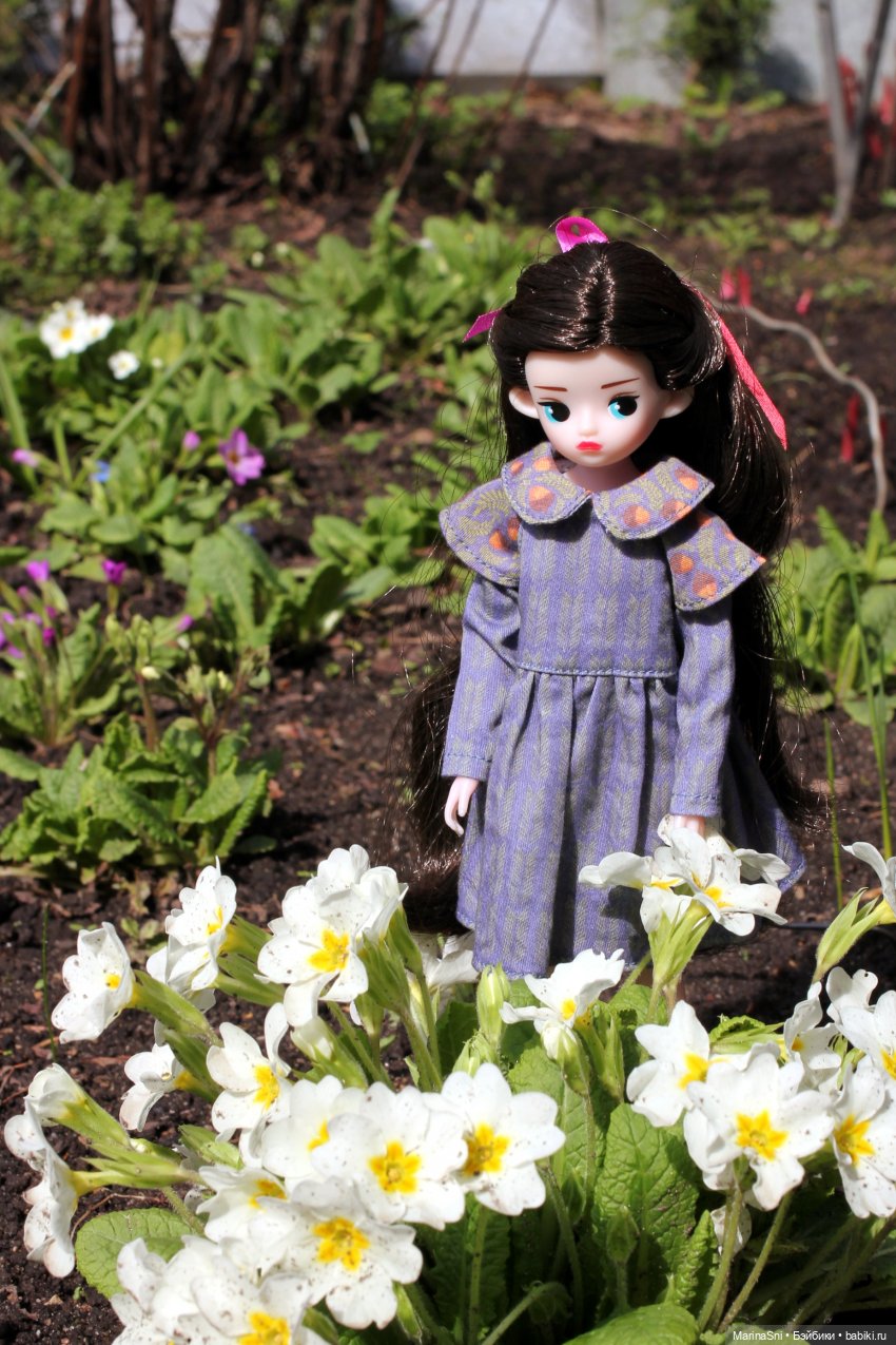 Зоя в саду — Куклы Strawberry Planet: Redberry (фото 7)