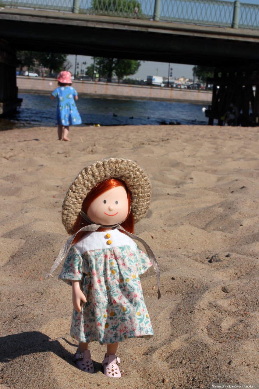 Мадлен и её поездка в Питер