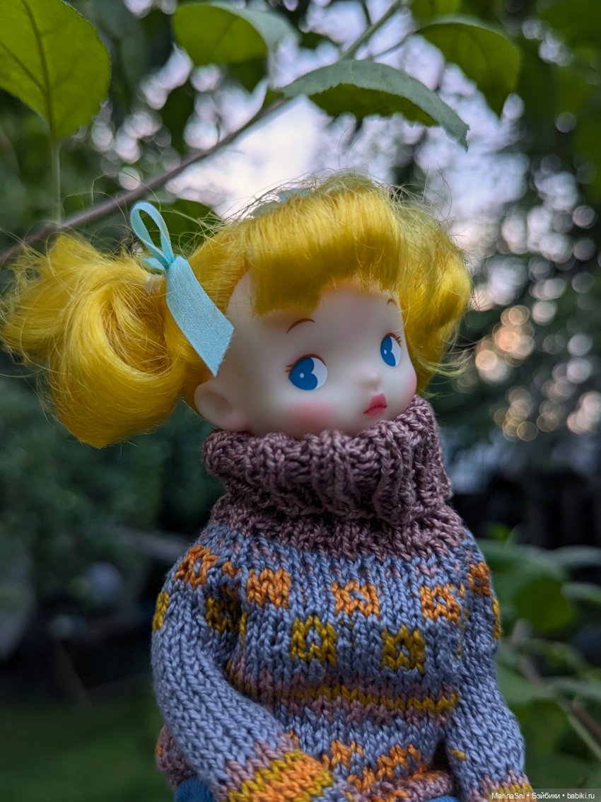 Жёлтые хвостики Hachi — Азиатские виниловые куклы (разное): Китай