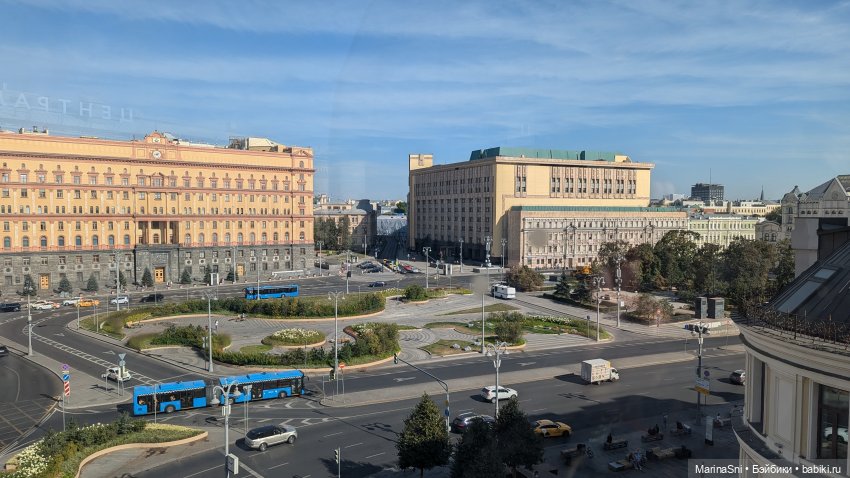 Выходные с Зоей: кукло-встреча и прогулка по Москве