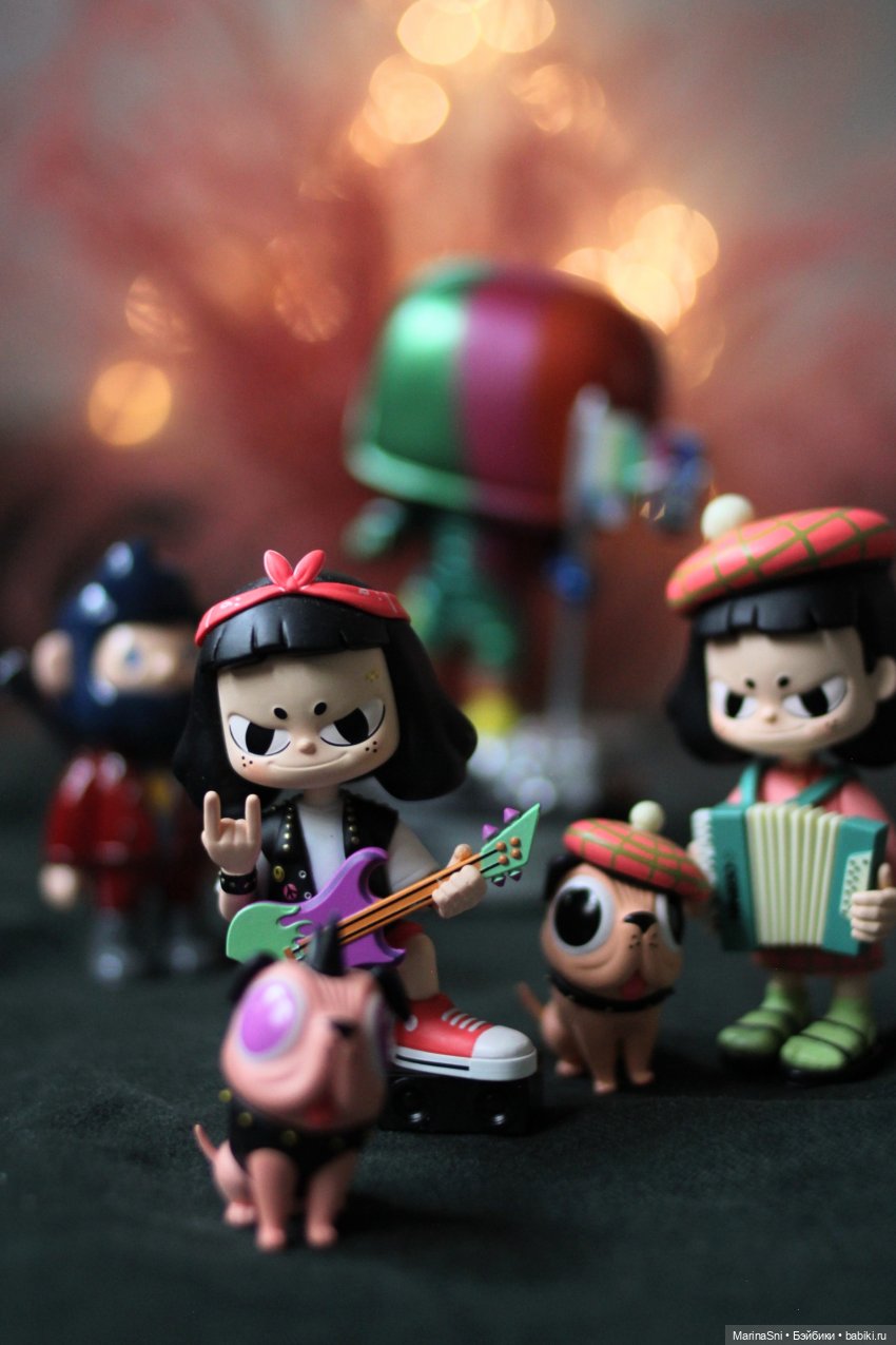 День брюнеток — Азиатские виниловые куклы (разное): Китай