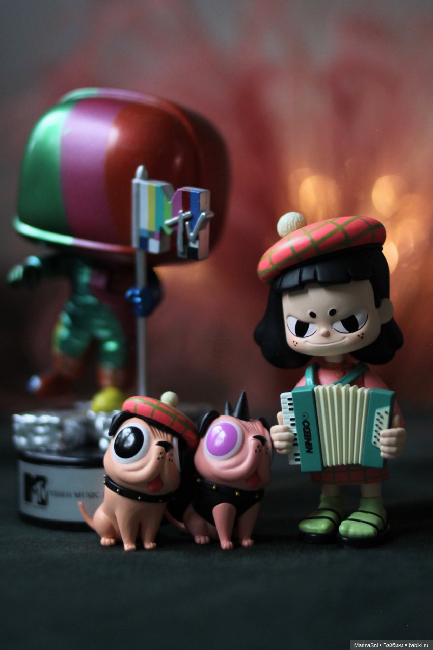 День брюнеток — Азиатские виниловые куклы (разное): Китай