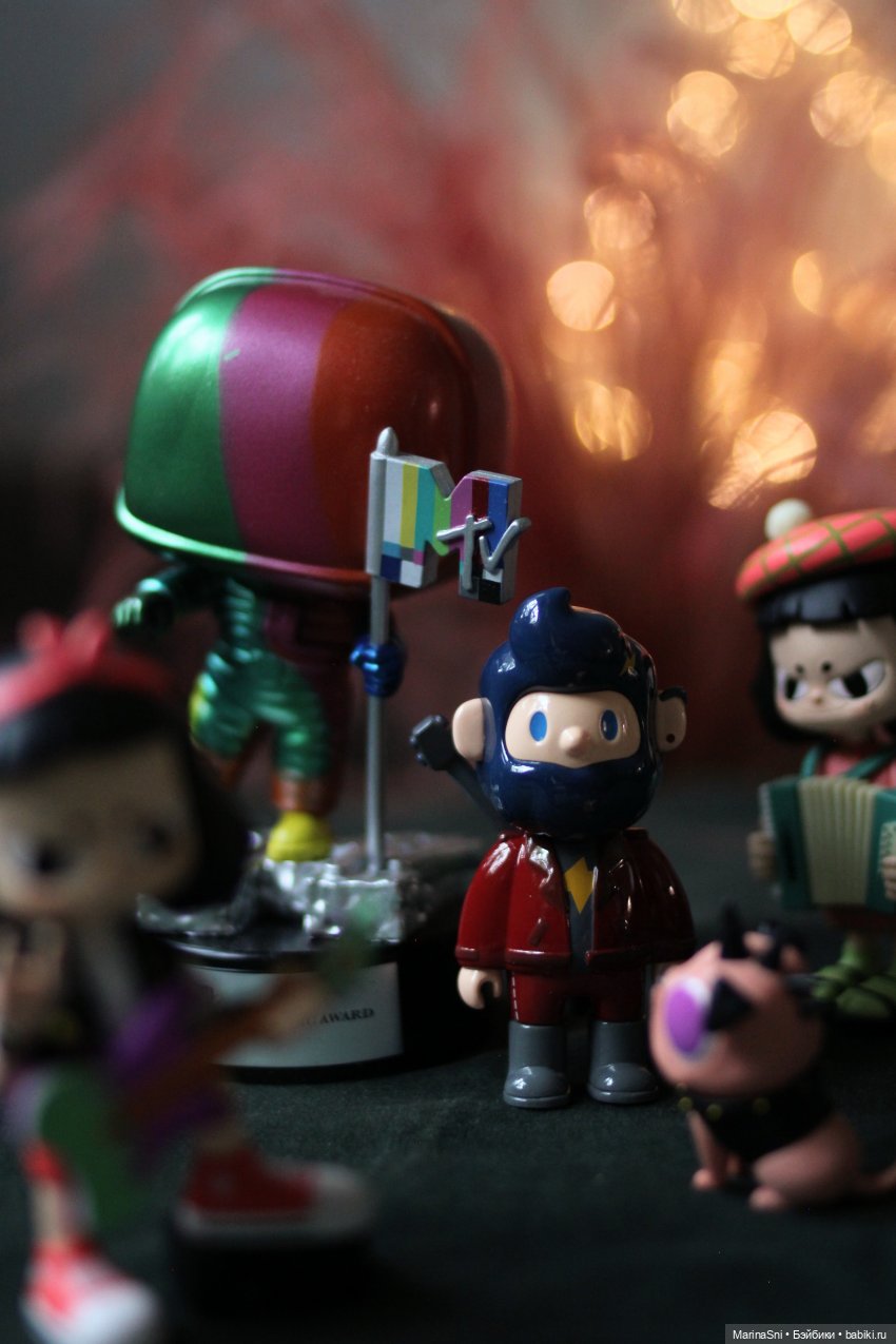 День брюнеток — Азиатские виниловые куклы (разное): Китай