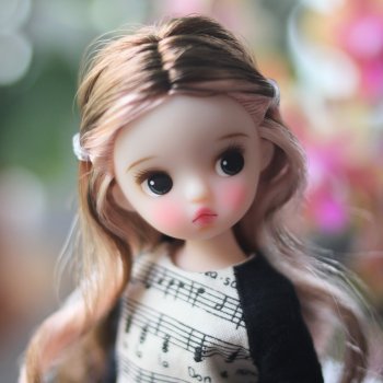 Новая девочка - DDooni Babyringo