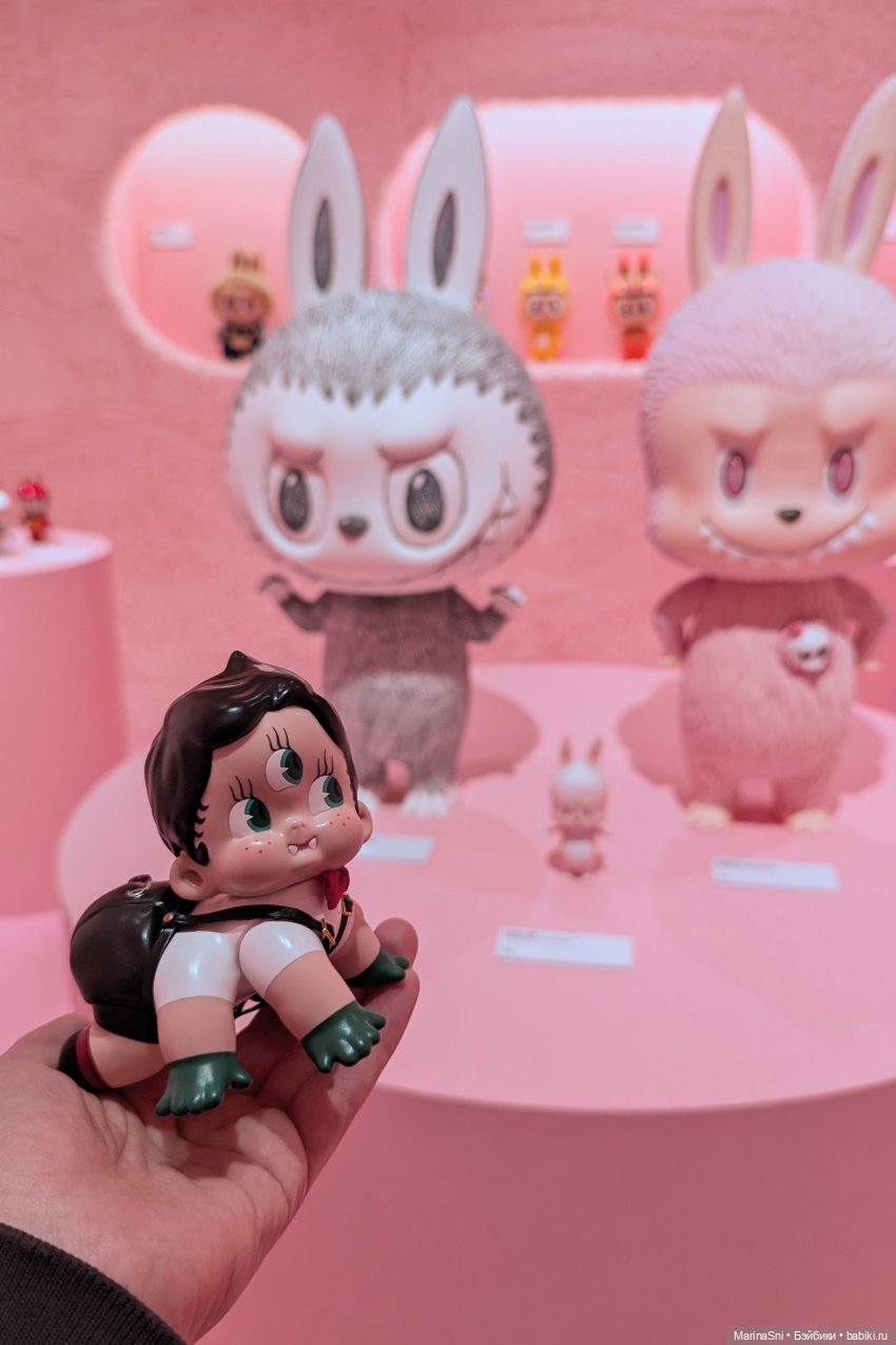 Super Toys - обзор выставки дизайнерских игрушек