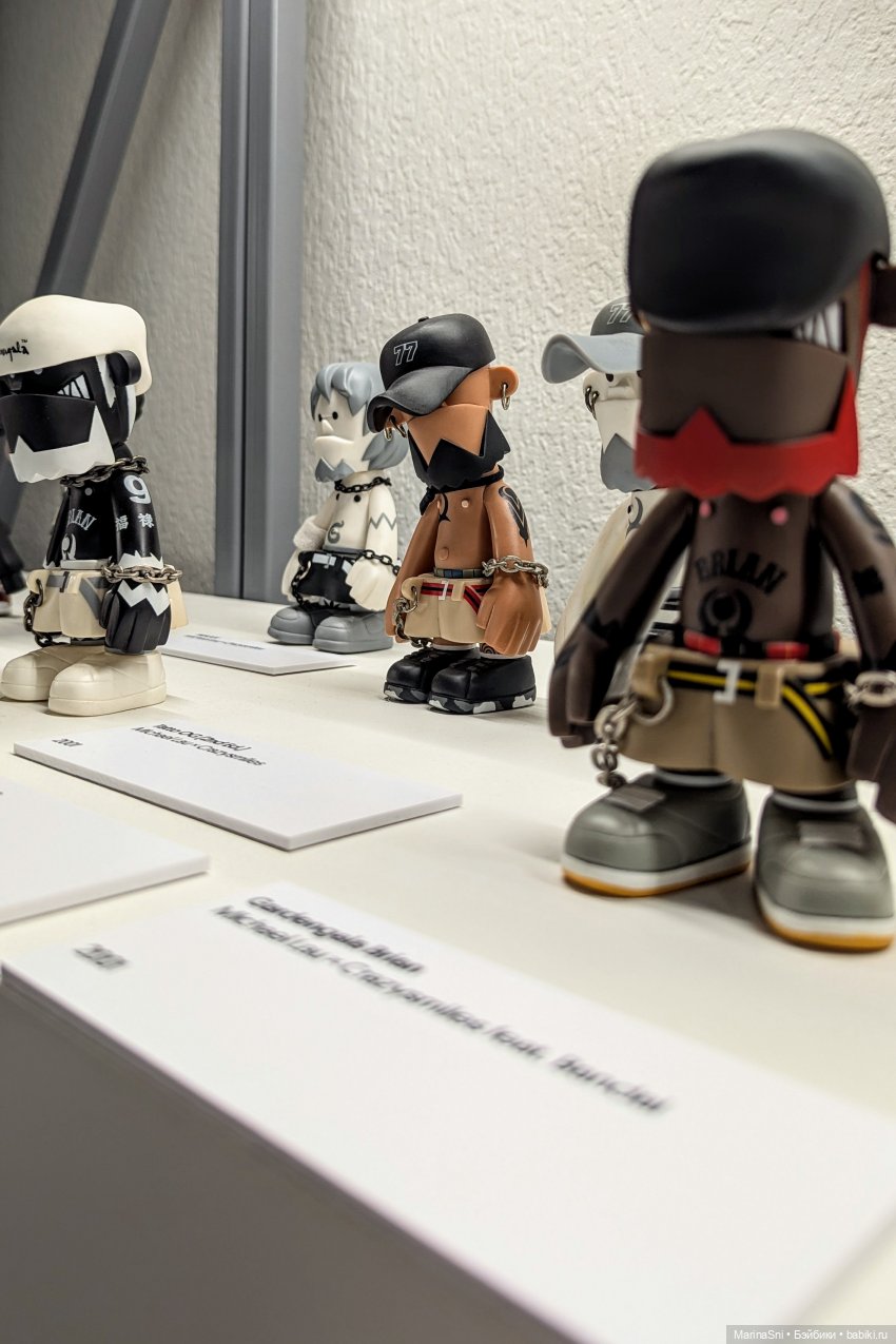 Super Toys - обзор выставки дизайнерских игрушек (фото 5)