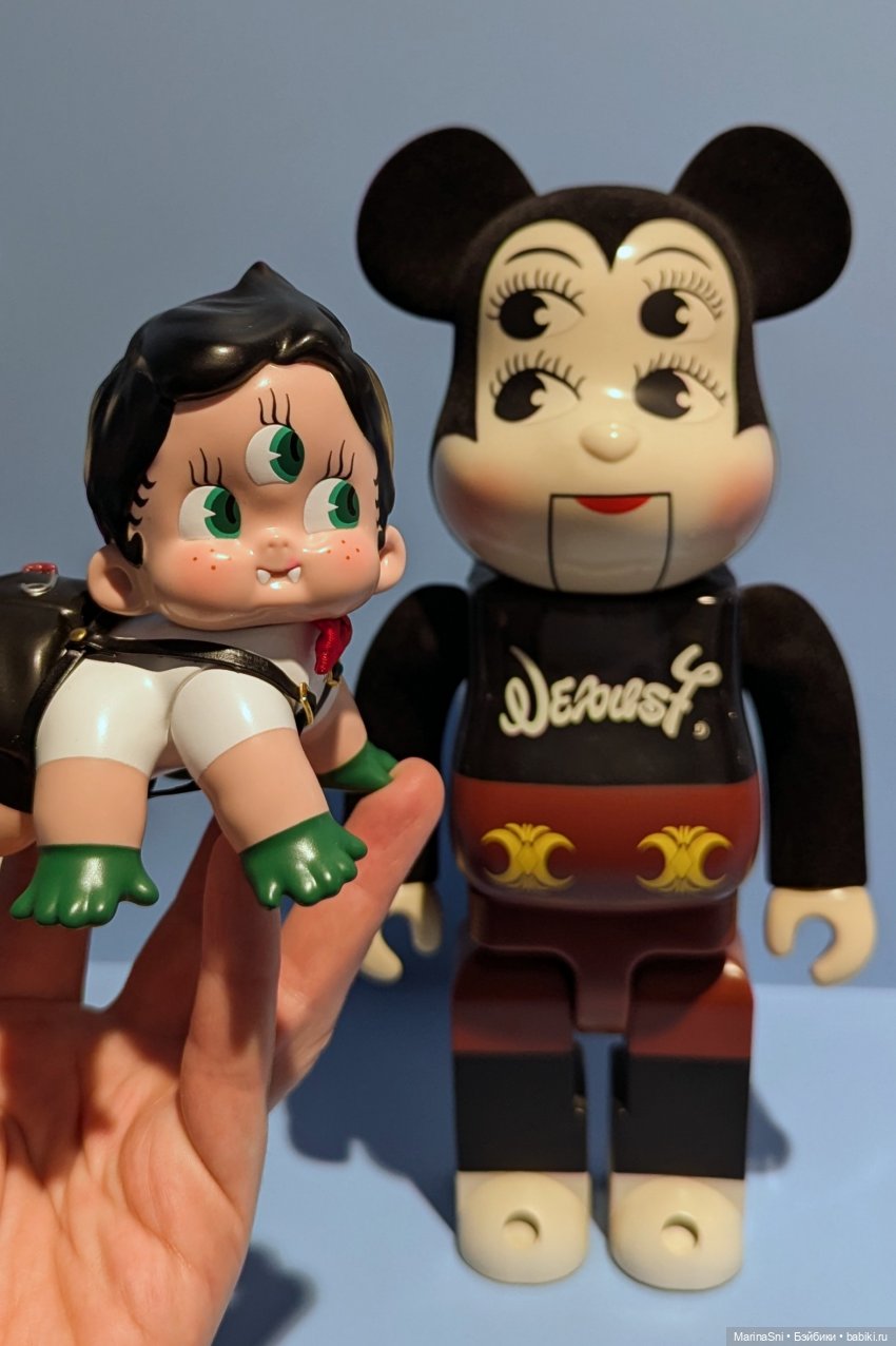 Super Toys - обзор выставки дизайнерских игрушек (фото 4)