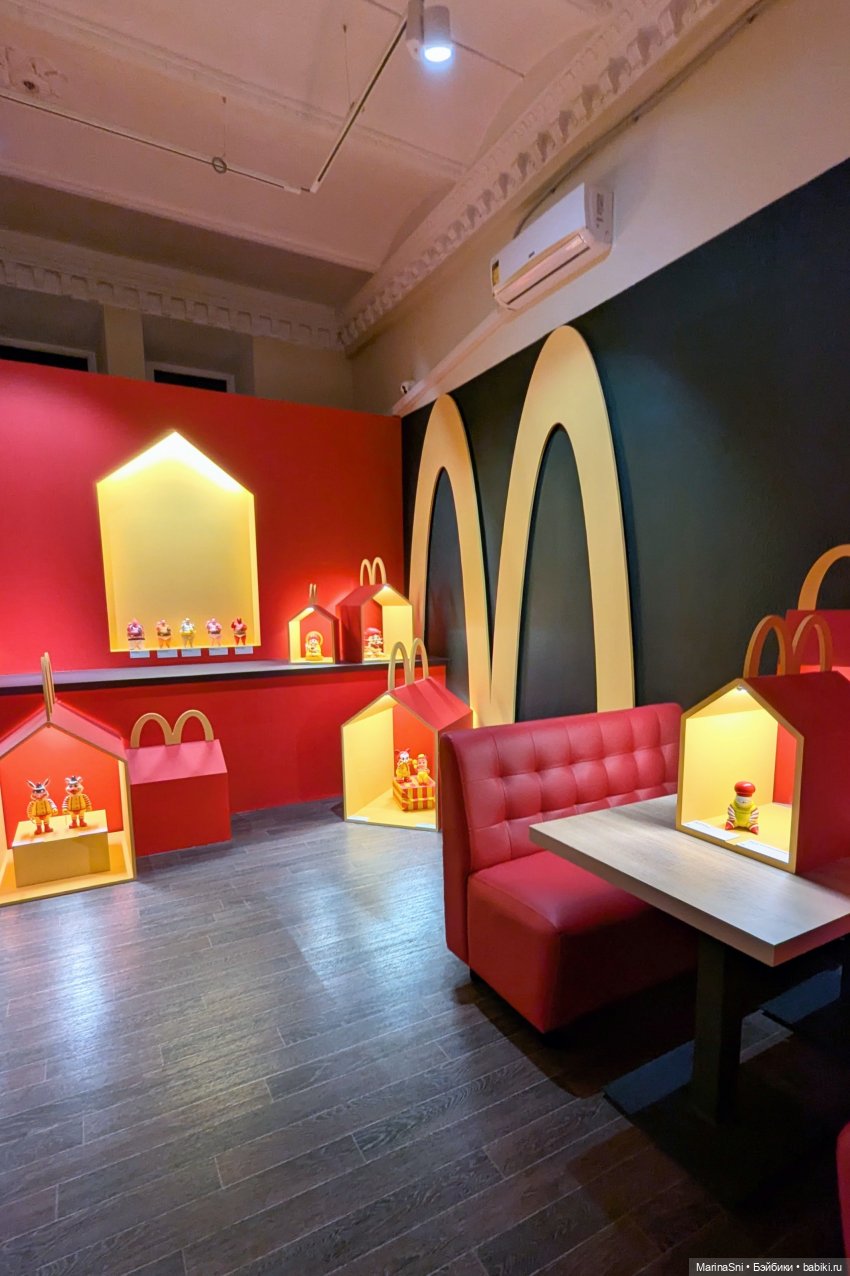 Super Toys - обзор выставки дизайнерских игрушек