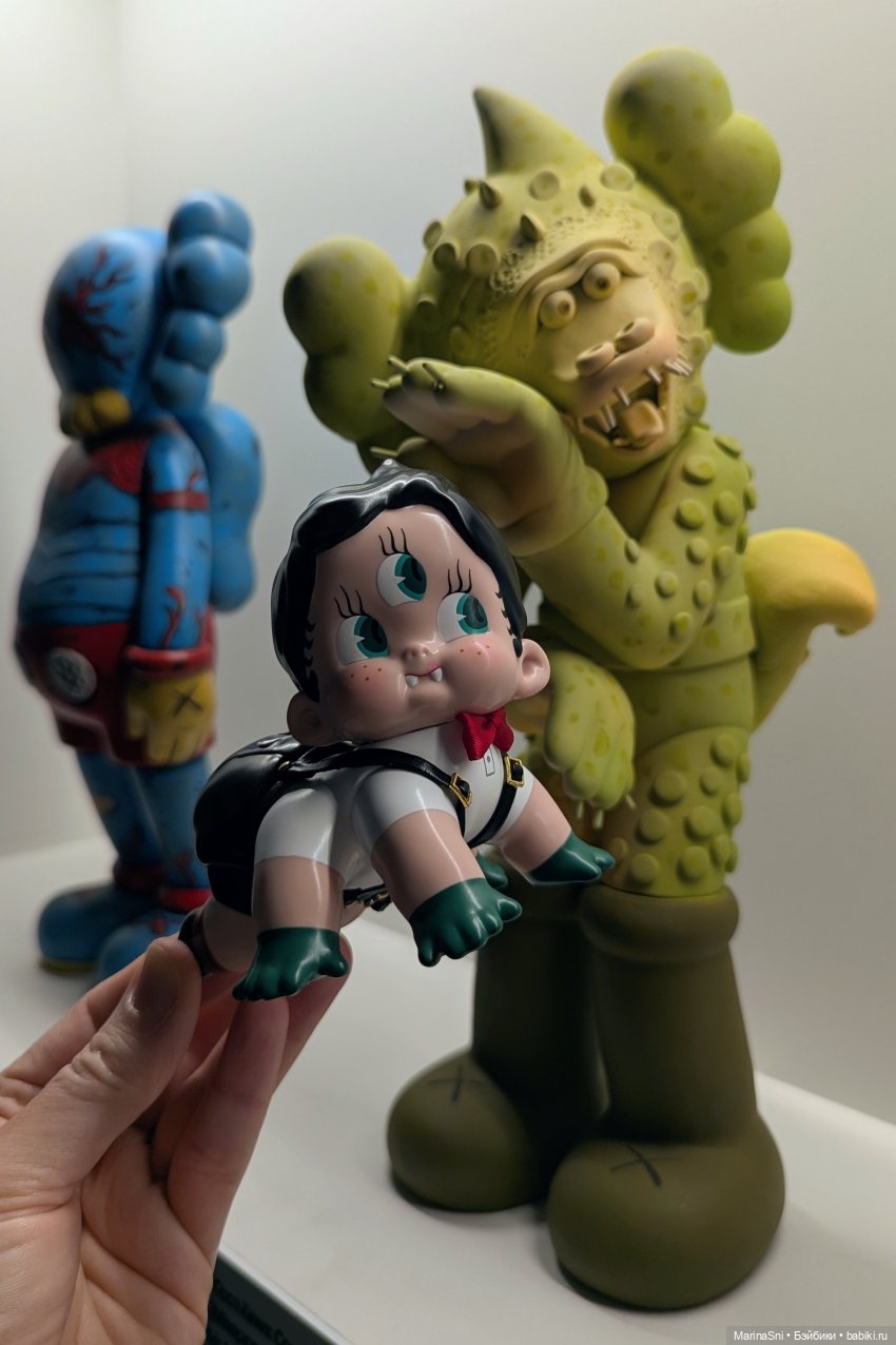 Super Toys - обзор выставки дизайнерских игрушек