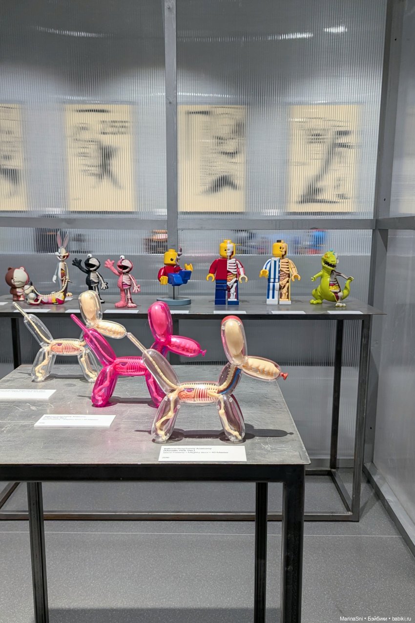 Super Toys - обзор выставки дизайнерских игрушек