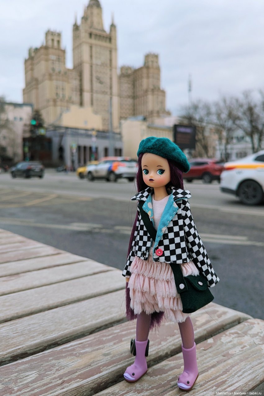 Первая прогулка Ежевики — Куклы Strawberry Planet: Redberry (фото 2)