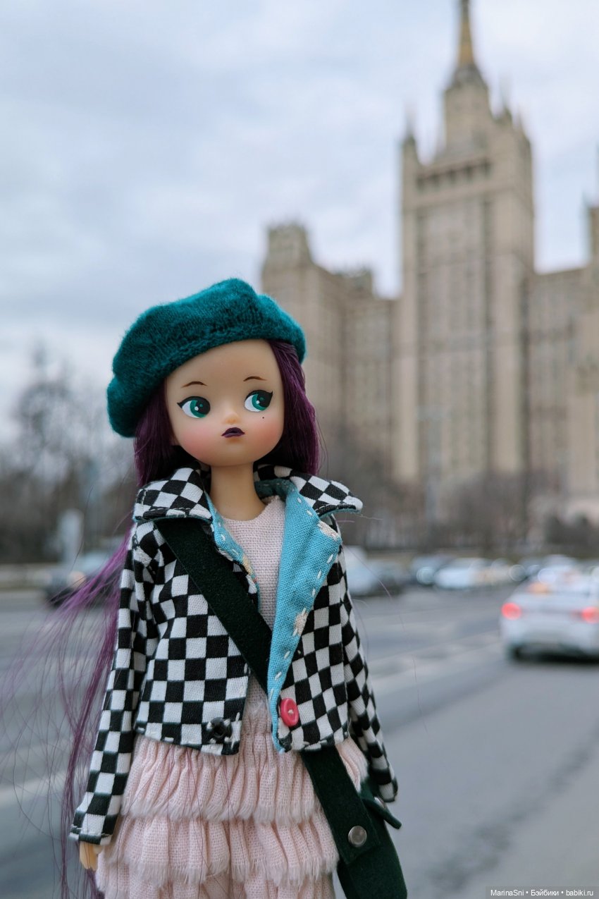 Первая прогулка Ежевики — Куклы Strawberry Planet: Redberry