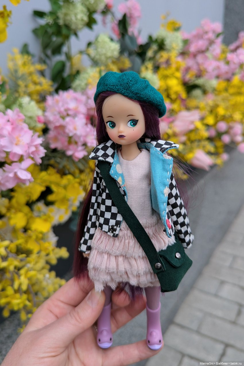 Первая прогулка Ежевики — Куклы Strawberry Planet: Redberry (фото 3)