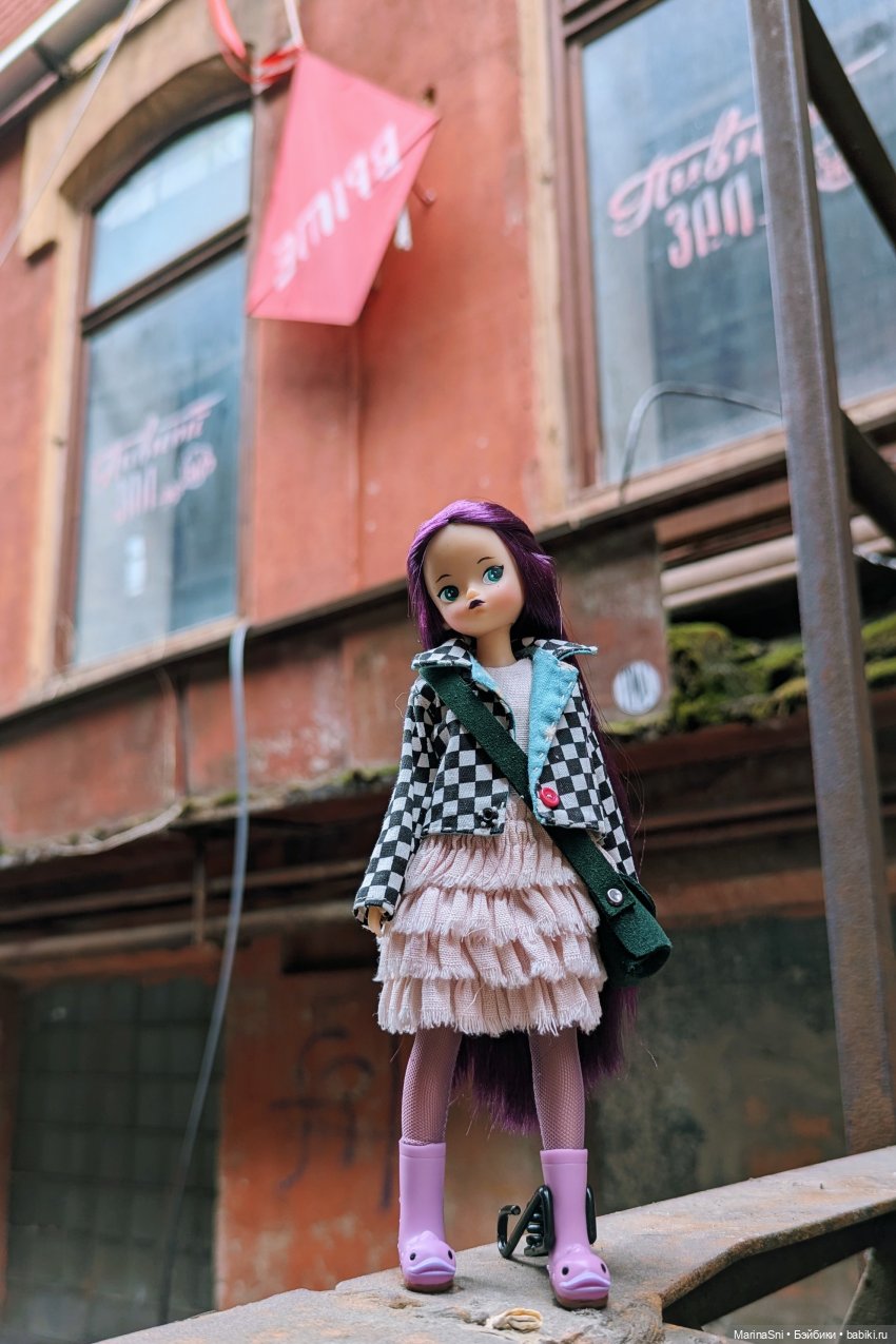 Первая прогулка Ежевики — Куклы Strawberry Planet: Redberry