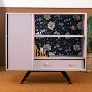 Коллекция ярких сервантов и кошачий домик