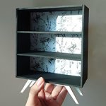 Стеллаж "чёрно-белые пчёлки"