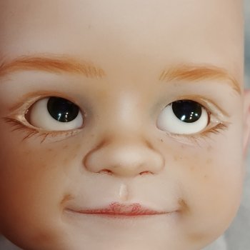 Поворотные глаза для Паола Рейна