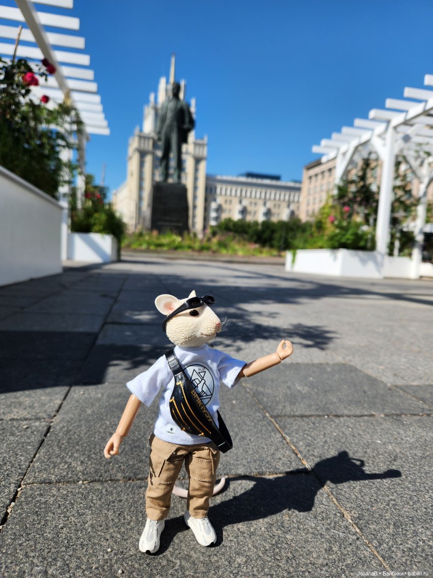 Мышь лабораторная. Лето в Москве (фото 3)