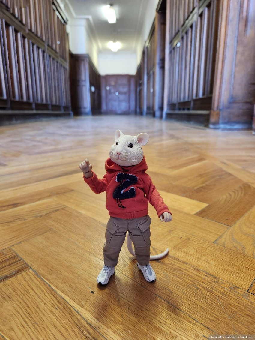 Мышь лабораторная. С началом учебного года (фото 3)