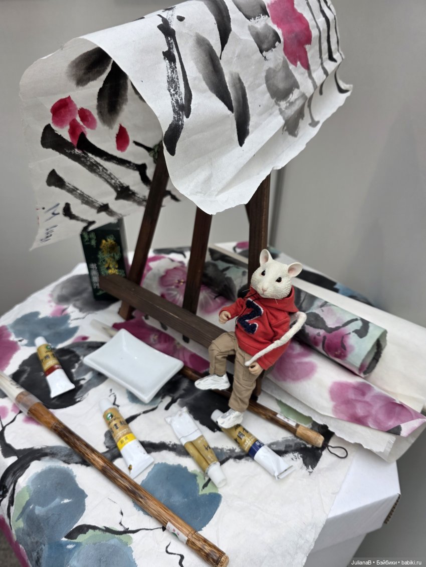 Мышь лабораторная. Выставка кукол