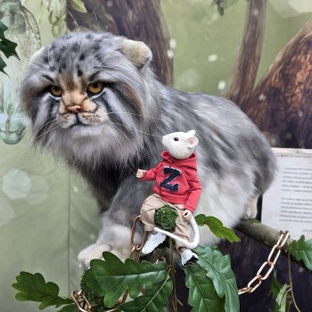 Мышь лабораторная. Выставка кукол