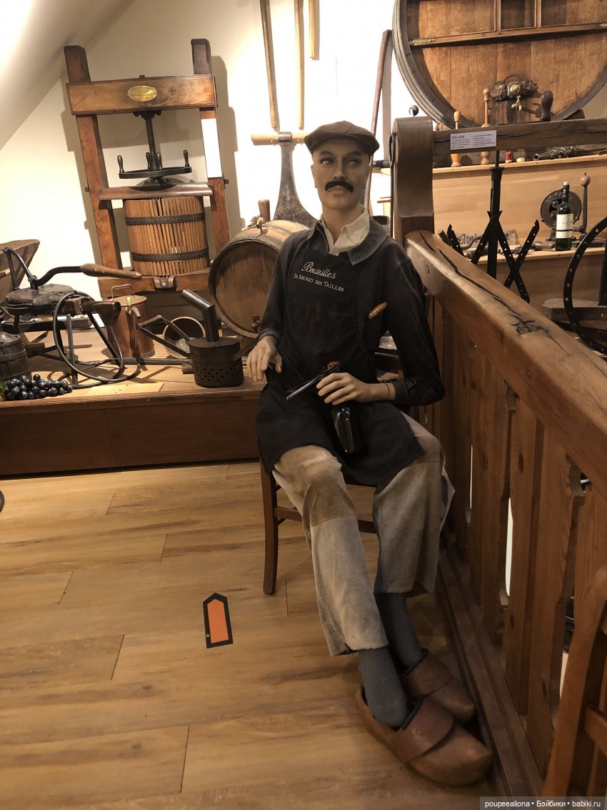 Музей старинных инструментов в городке Бьевр, Иль де Франс