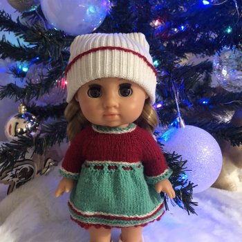 Мила, Соня, и друзья.  Домашние фото у Новогодней Елочки.